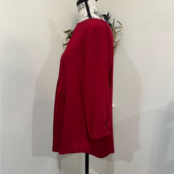 I tm by BullBear Red Pleated Buttoned Tunic with beading size XL ( fits smaller) - Picture 4 of 7